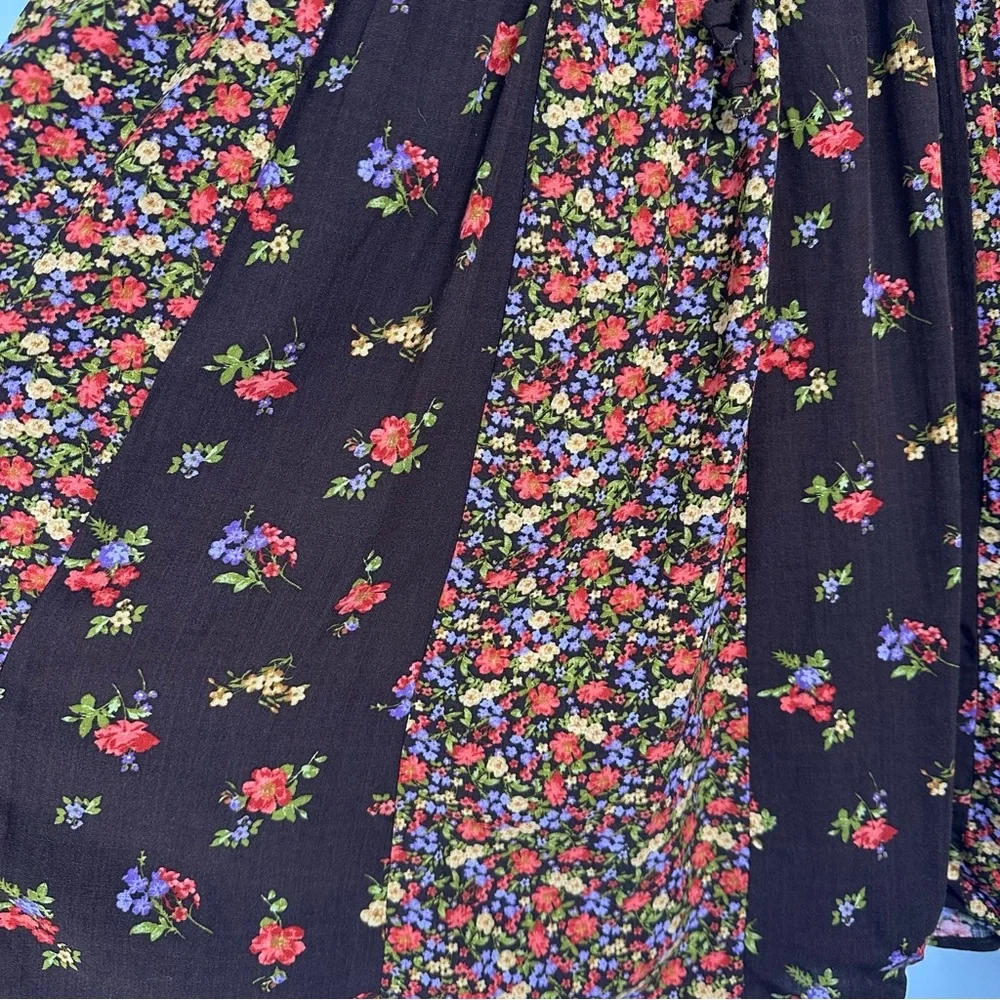 SO‎ Dress Size Medium Brown Ditzy Floral Patchwork Boho Prairie Hippie Smocked